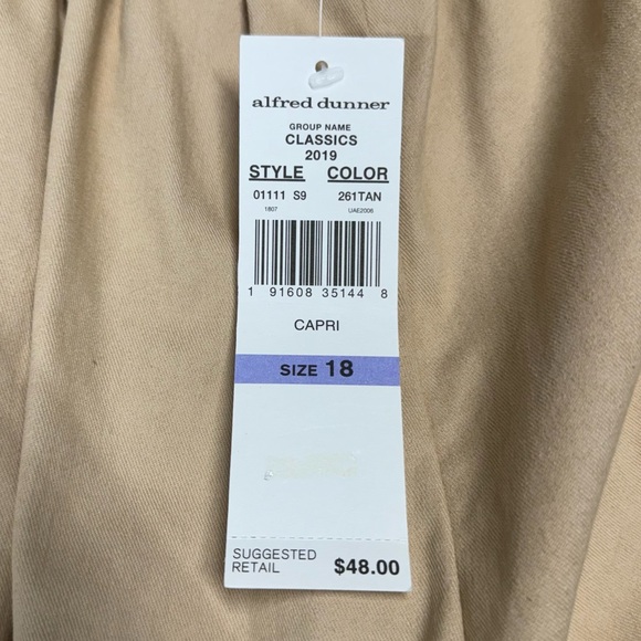 Alfred Dunner tan colored size 18 classic fit capri pants NWT! - Picture 9 of 9